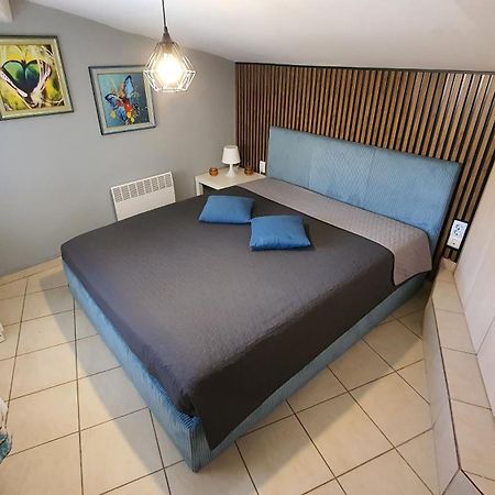 The View Apartment Kavala Esterno foto